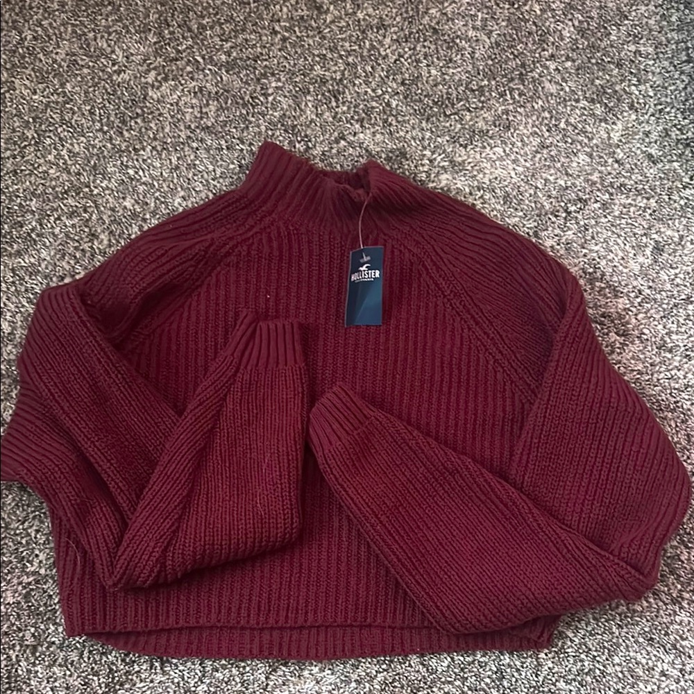 Hollister Women's Burgundy Sweater